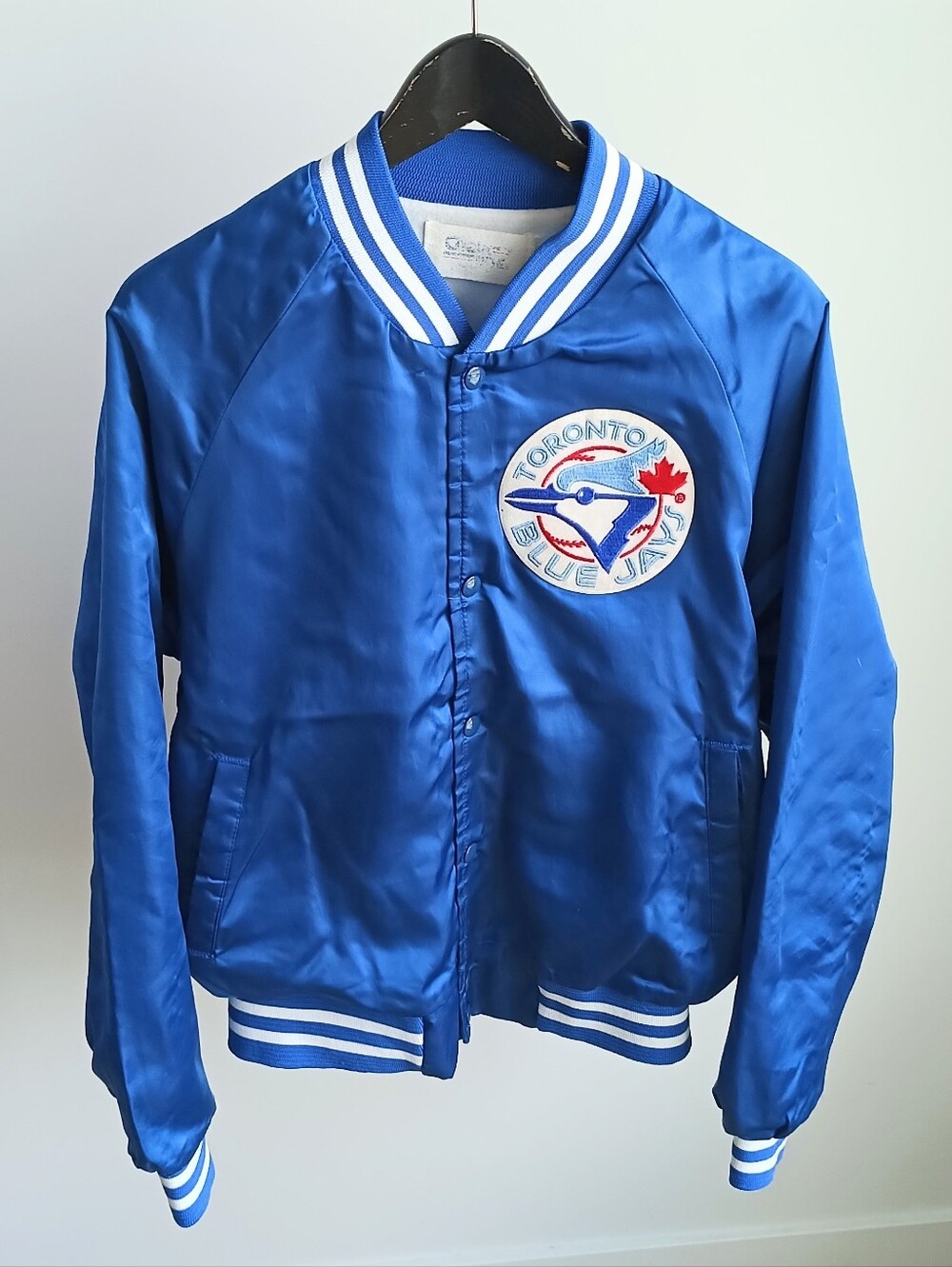 Vintage 90s Toronto Blue Jays Chalk Line Satin Bomber Jacket Blue Size Medium
